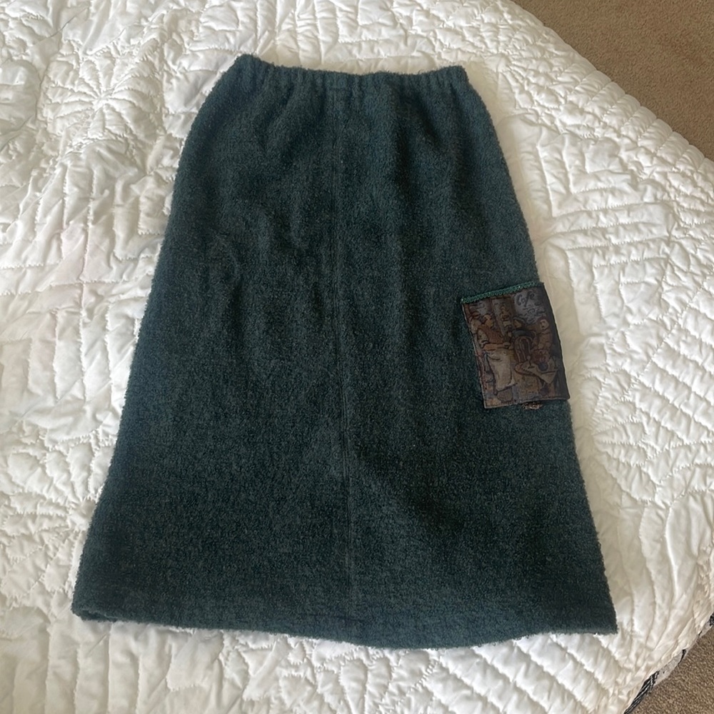 Wool skirt